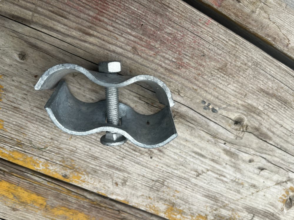 Galvanized mid height security connector clamp for temporary fence panels